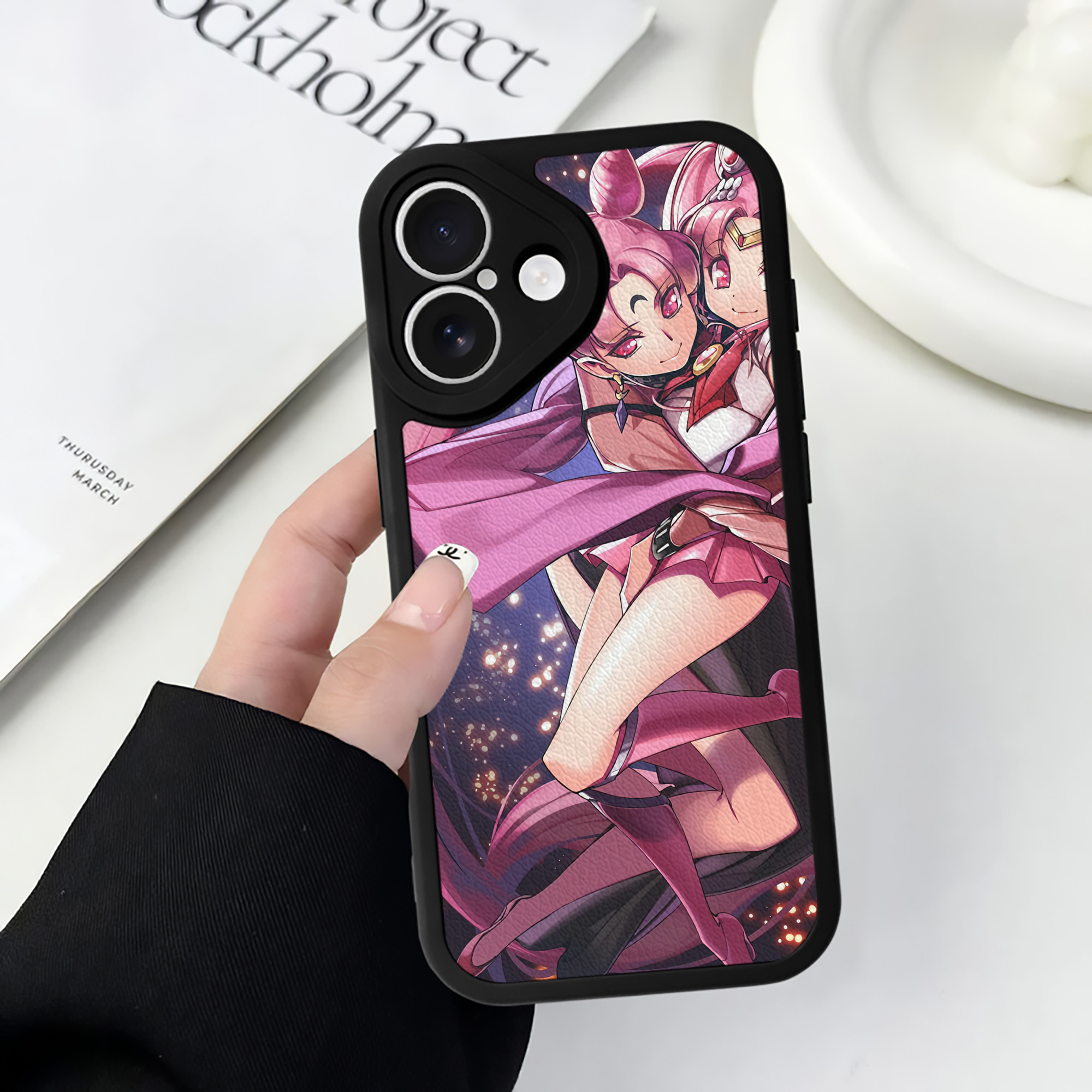 （画像用） 美少女戦士セーラームーン Sailor Moon 【iPhone 16シリーズ対応】シリコンスマホケース（レザー調） 材質：シリコン